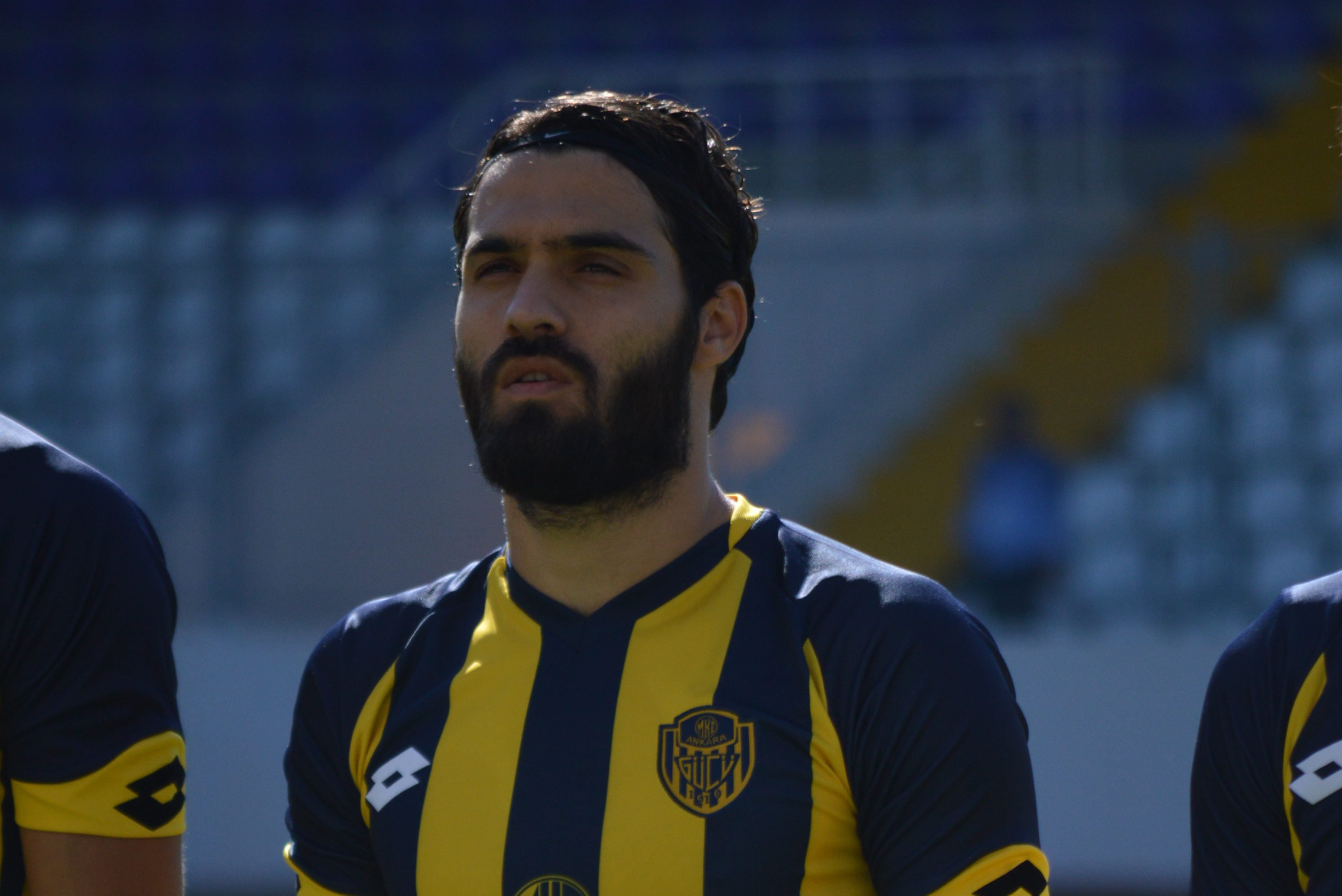 ENES KUBAT’LA YOLLAR AYRILDI