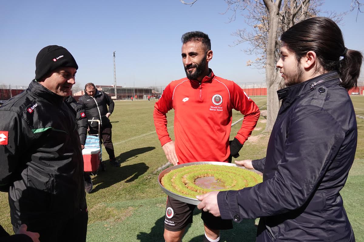 GENÇLER’DE MORALLER YERİNDE