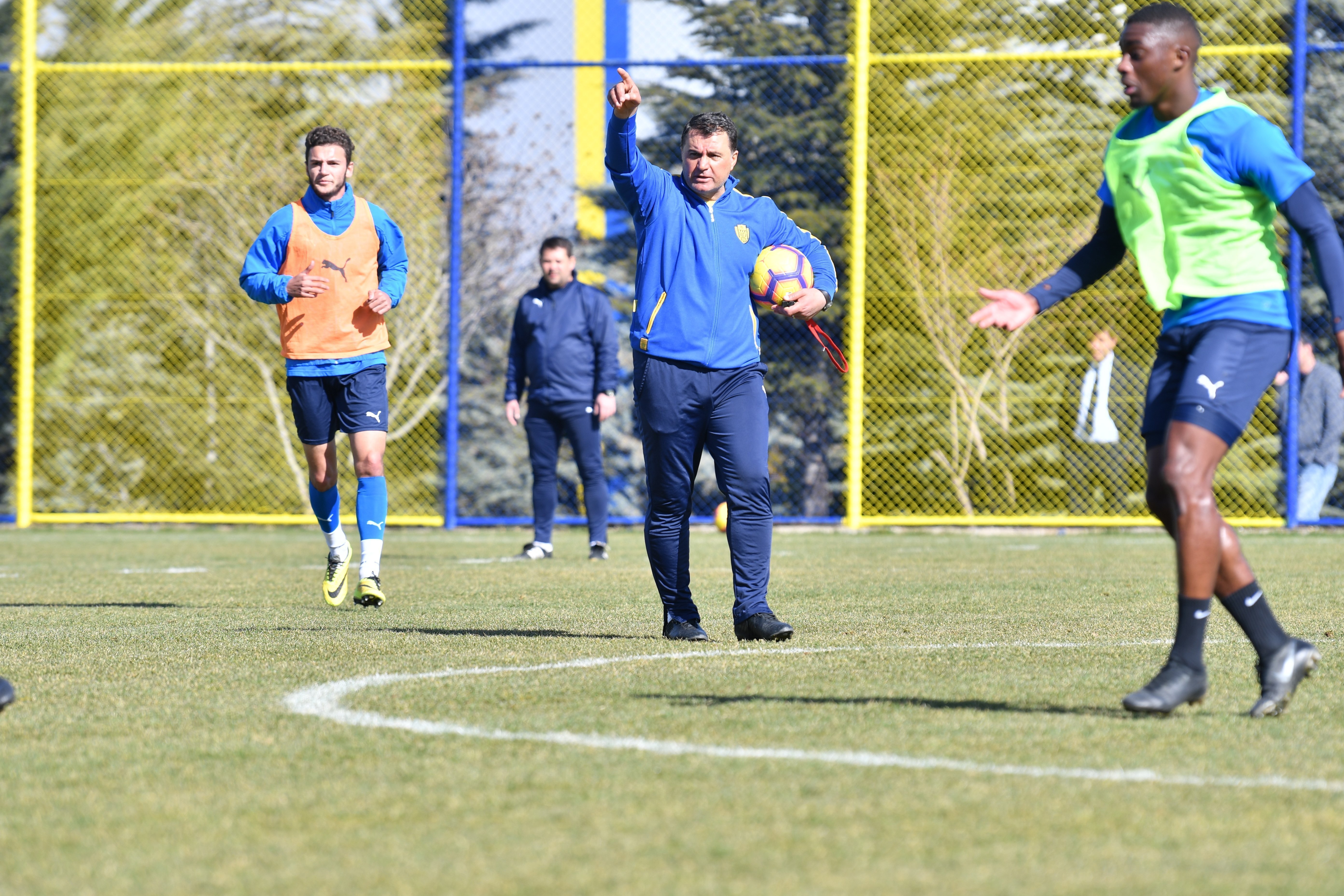 ANKARAGÜCÜ ÇALIŞIYOR