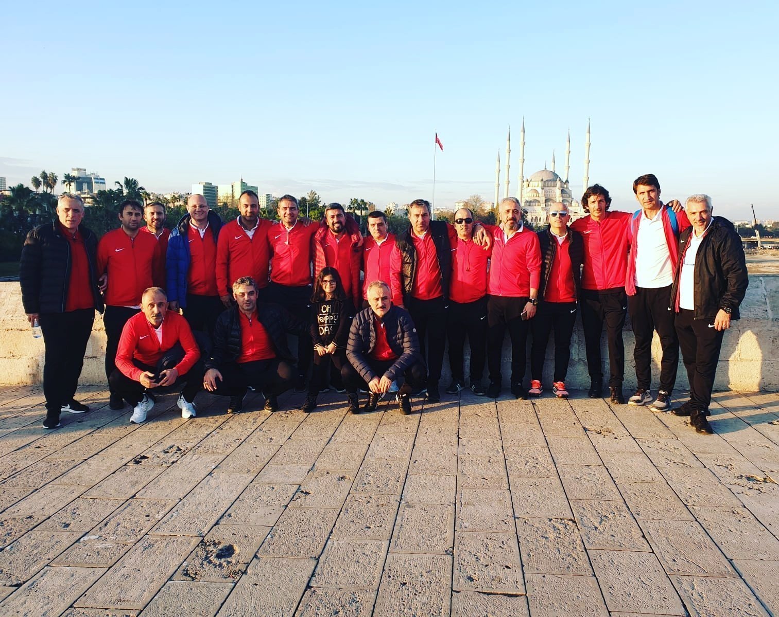 BU NE SEVGİ , BU NE TUTKU