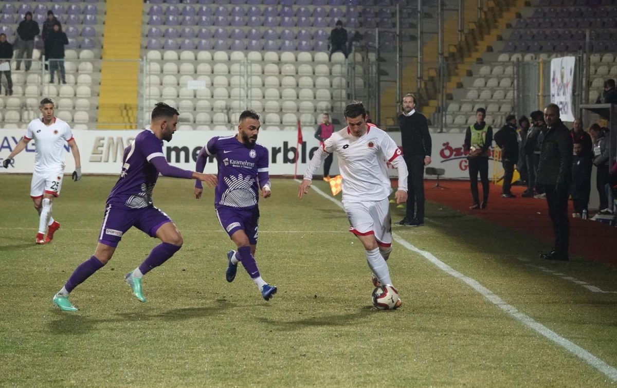 GENÇLER 1 PUANLA DÖNDÜ