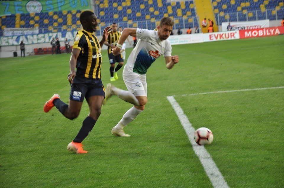 GÜÇLÜLER 1 PUANLA YETİNDİ