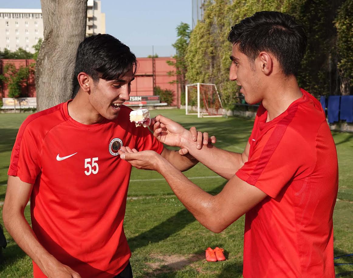 ABDULLAH 17 YAŞINA GİRDİ.