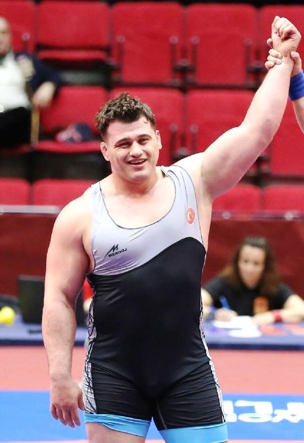 RIZA KAYALAP MÜŞAVİR OLDU