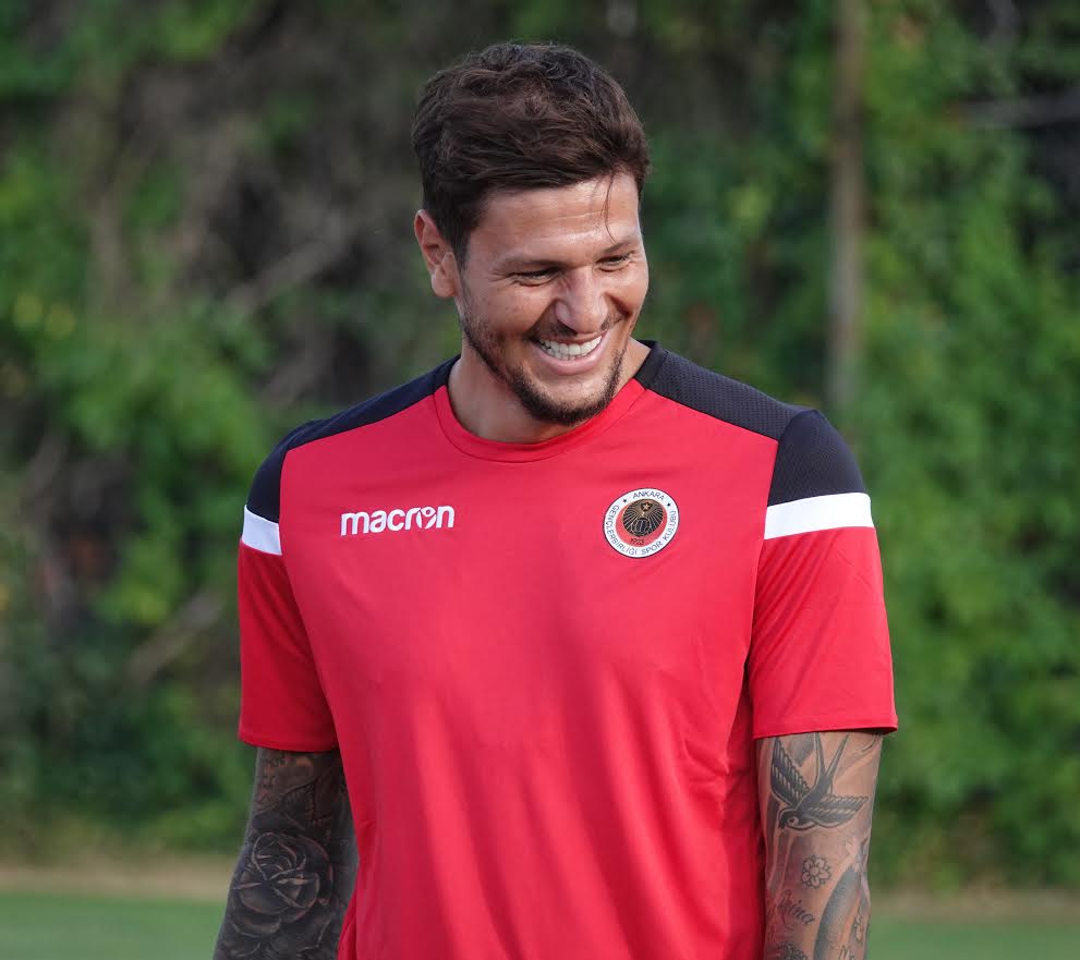 GENÇLER ‘DE 2 AYRILIK