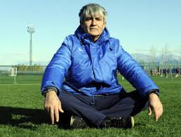 ARİF PEÇENEK’E VEFA