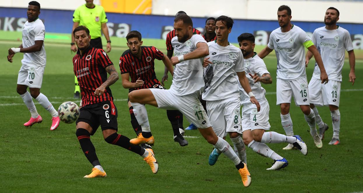 GENÇLER SİFTAH YAPTI