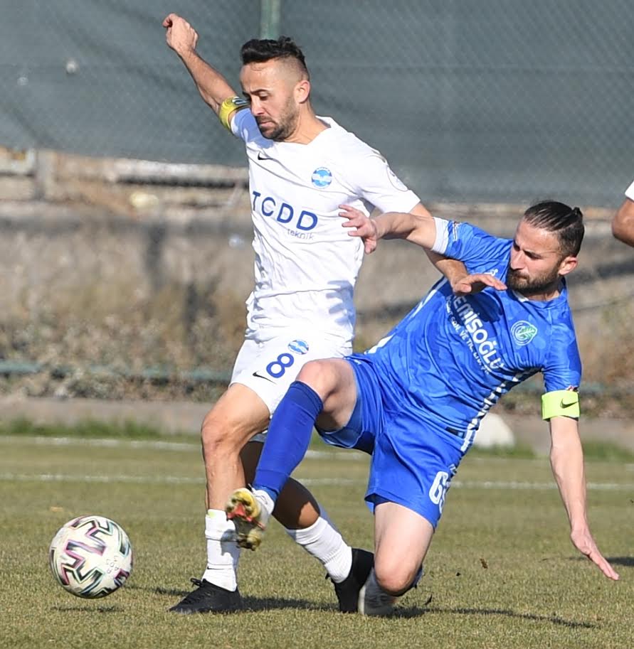 ANKARA DEMİRSPOR GALİBİYETİ KAÇIRDI