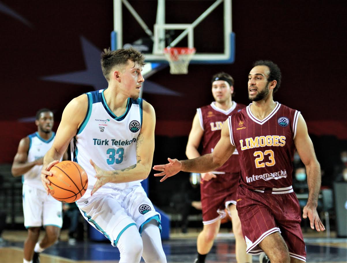 TÜRK TELEKOM’UN  AVRUPA ZAFERİ