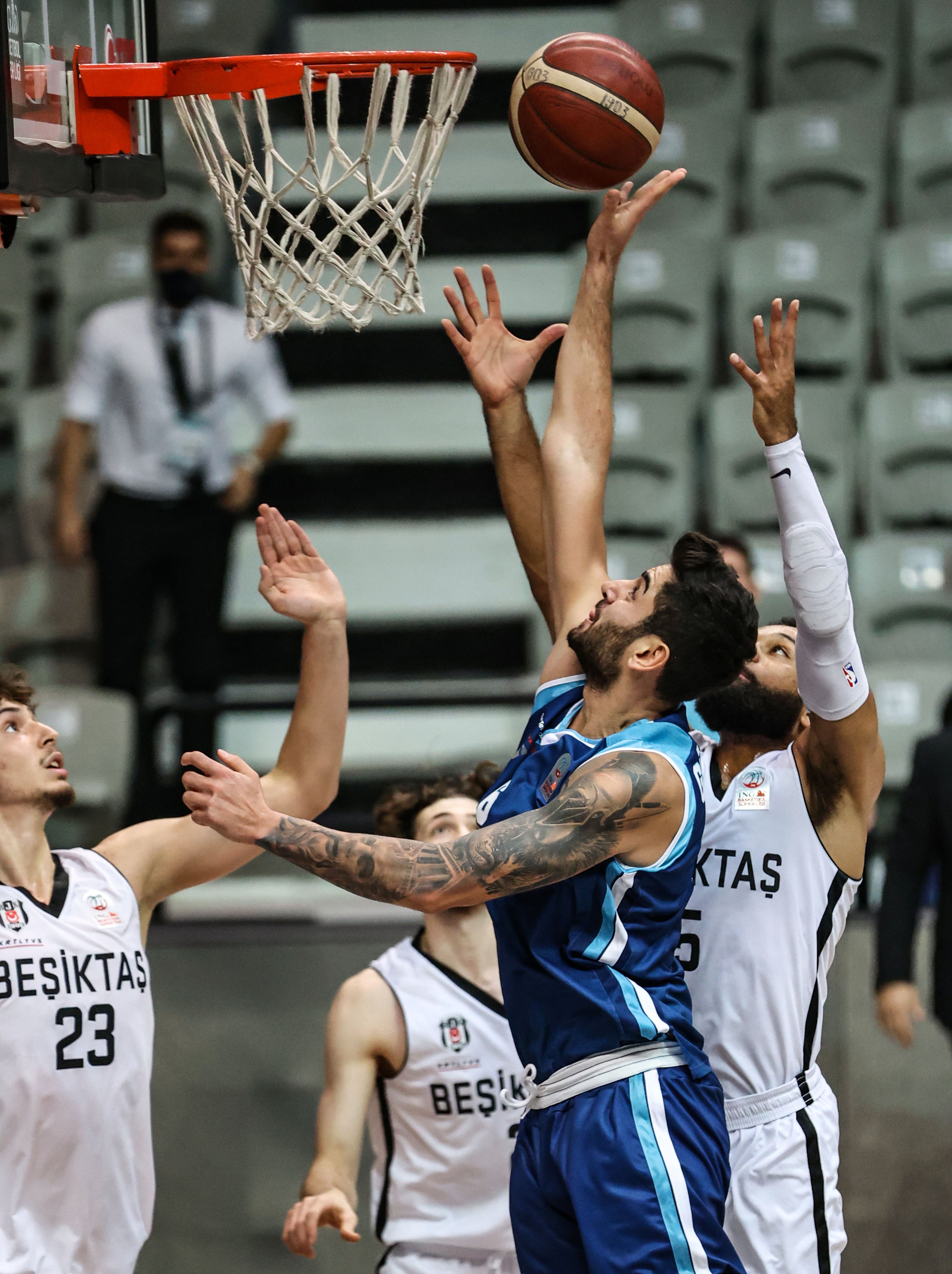 TÜRK TELEKOM FARKLI MAĞLUP