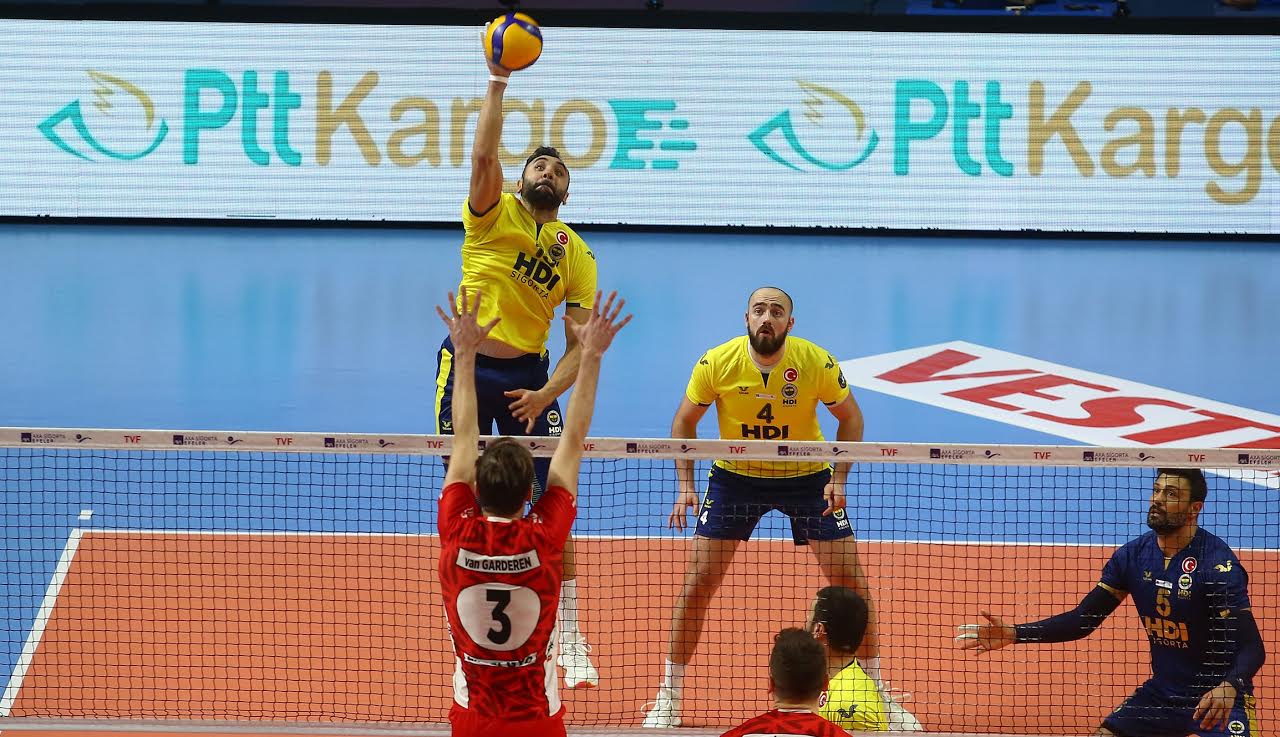 ZİRAAT’DAN LİDER FENERBAHÇE’YE DARBE