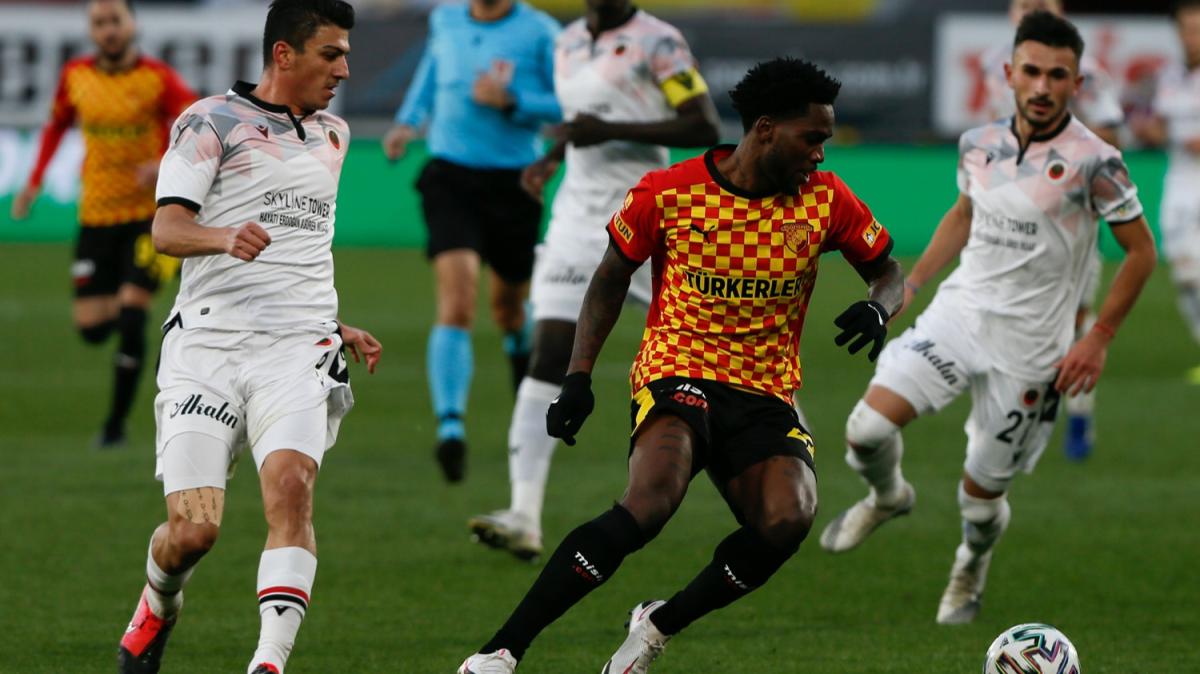 GENÇLER 4-0 MAĞLUP