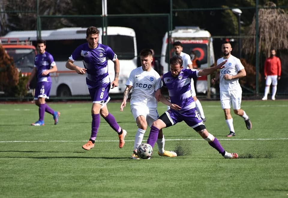 DERBİNİN GALİBİ ANKARA DEMİRSPOR