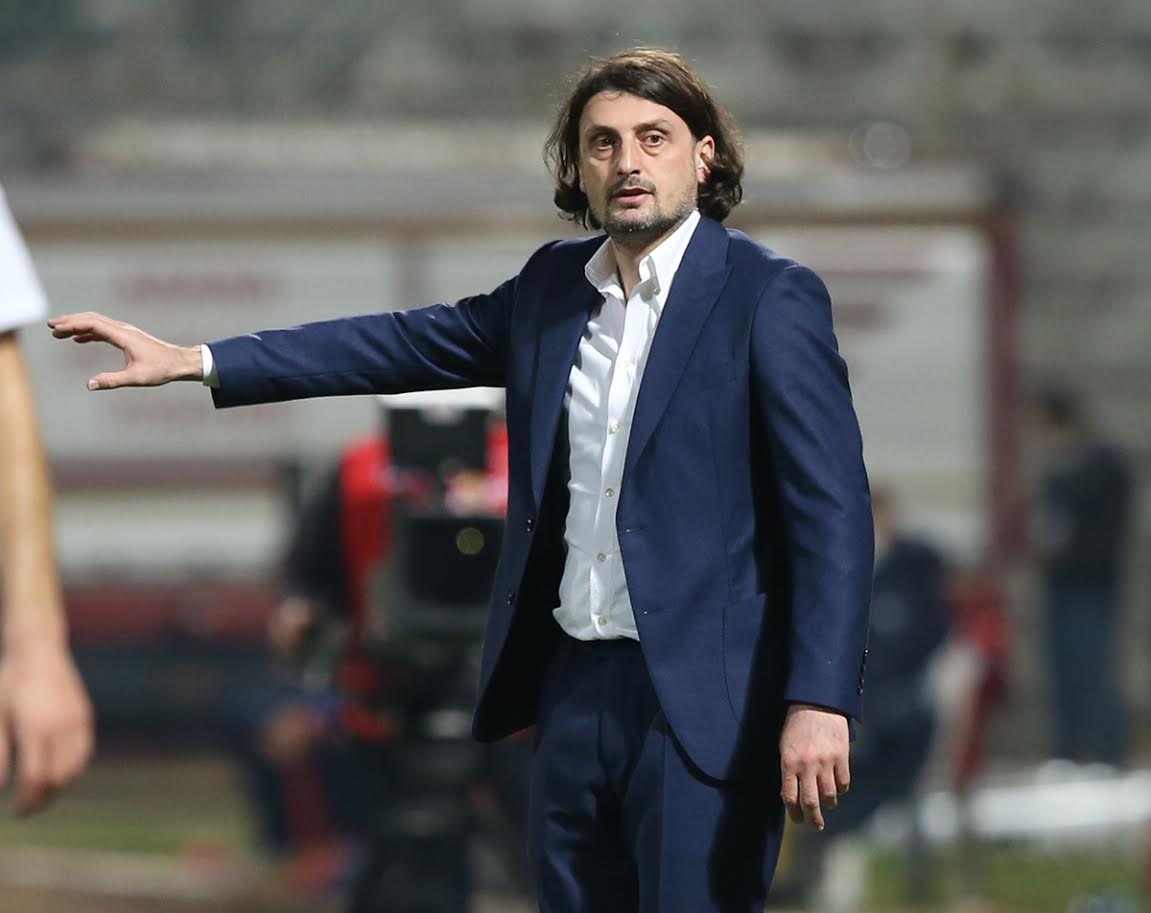 ANKARASPOR’A ANTRENÖR DAYANMIYOR