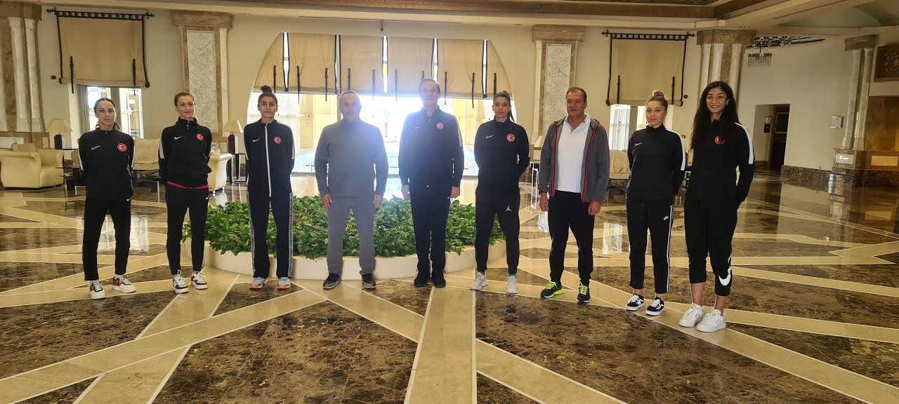 MİLLİLERE BAKAN MORALİ