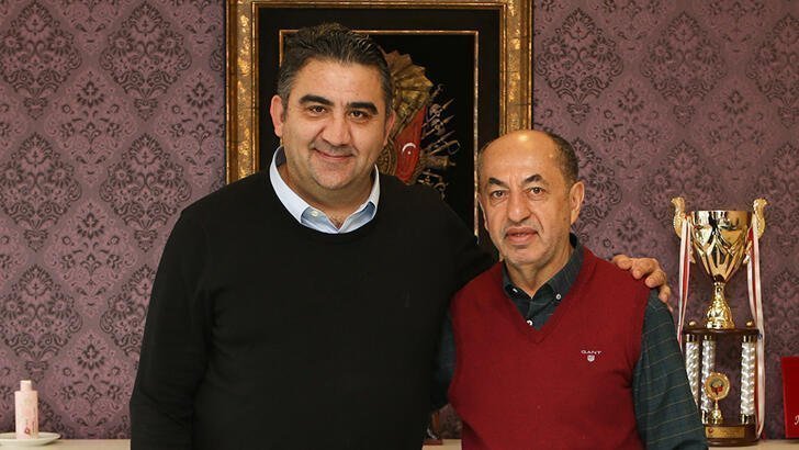 ÜMİT ÖZAT DÖNEMİ KISA SÜRDÜ