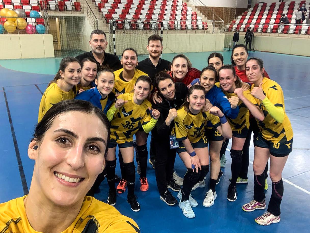 YARI FİNAL BİLETİNİ KAPTI