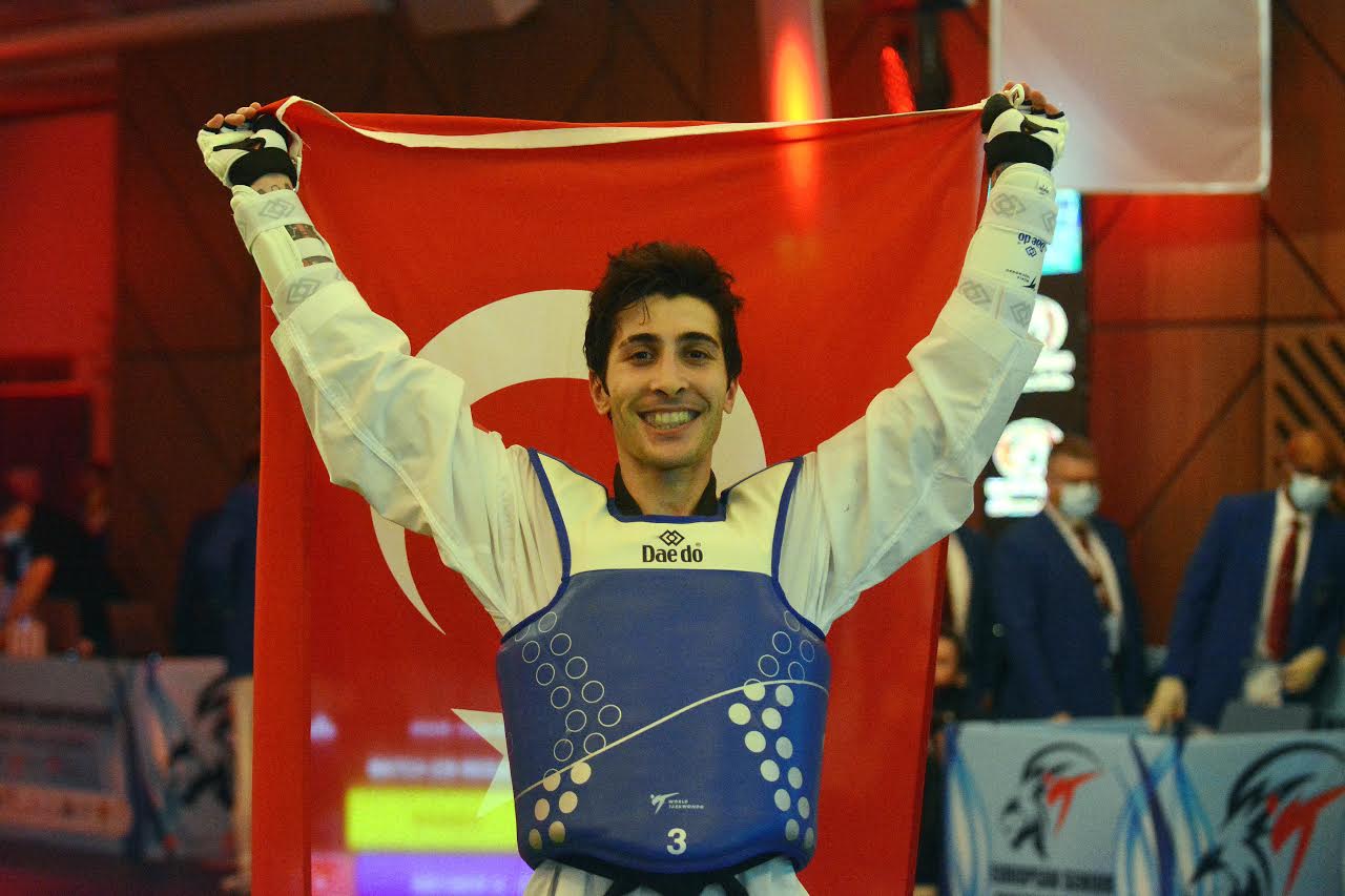 HAKAN REÇBER AVRUPA ŞAMPİYONU