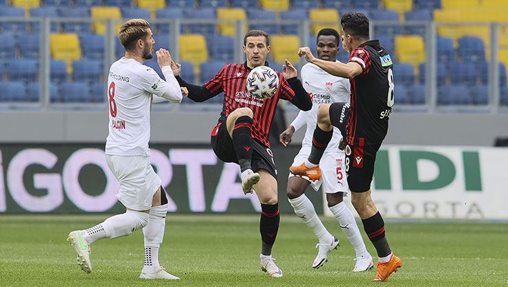 KARADENİZ’DE TARİHİ RANDEVU