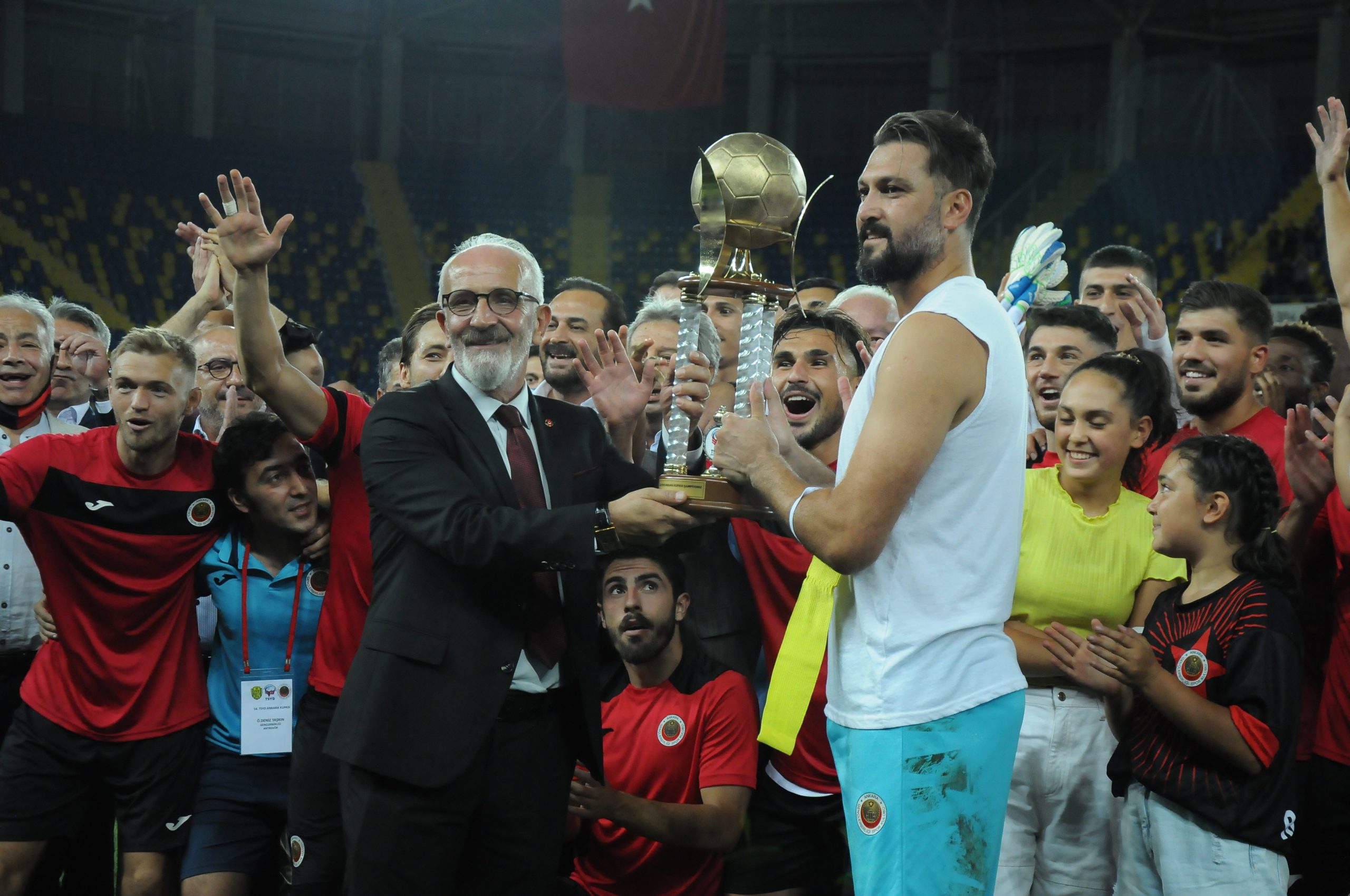 TARİHİ RANDEVUNUN GALİBİ GENÇLERBİRLİĞİ