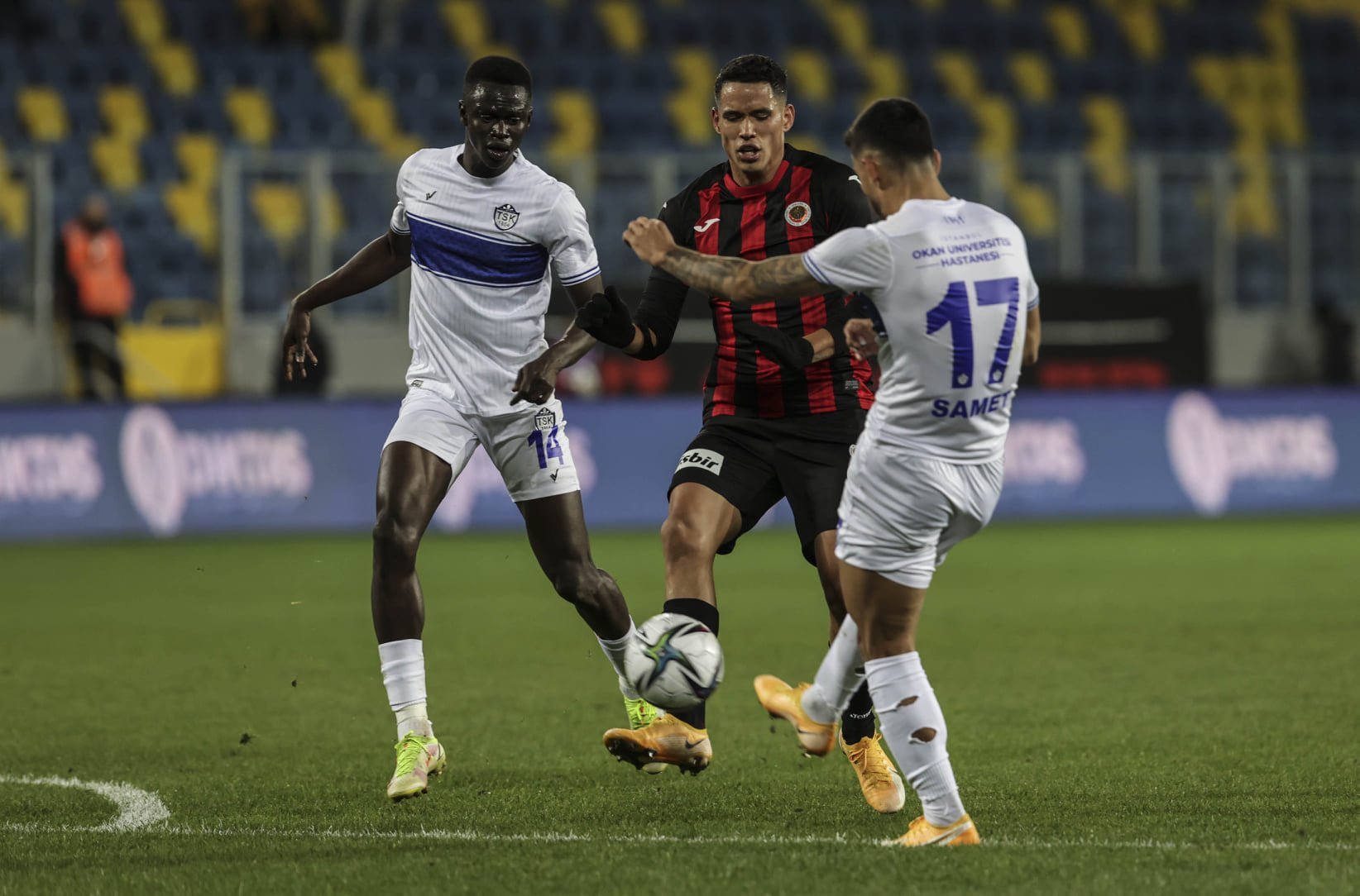 GENÇLER’DE İŞLER İYİ GİTMİYOR