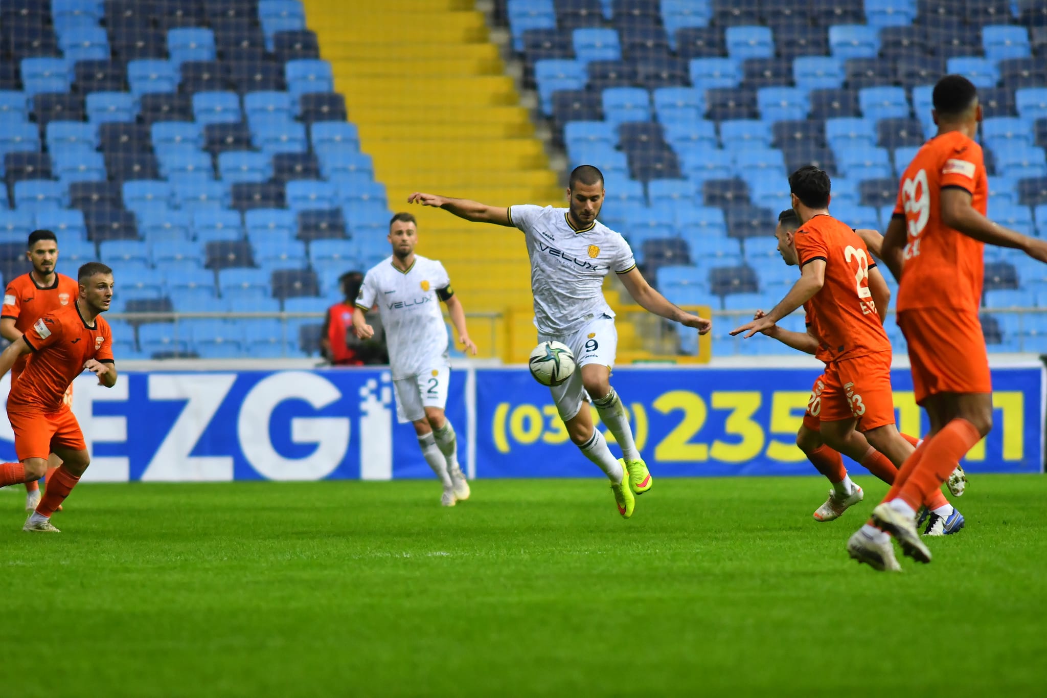 ANKARAGÜCÜ, LİDERLİKTEN OLDU