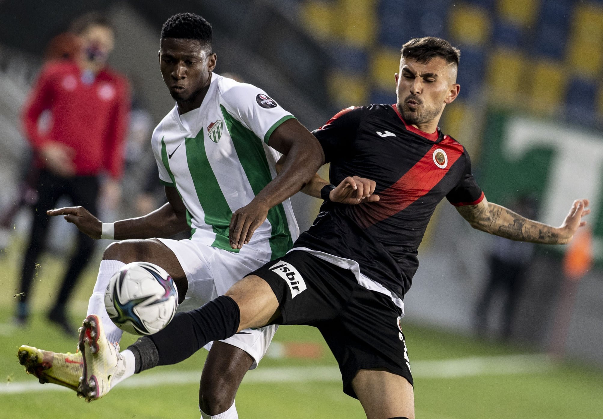 GENÇLERBİRLİĞİ HAYATA DÖNDÜ