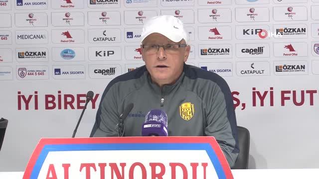 ANKARAGÜCÜNDE İSTİFA DEPREMİ