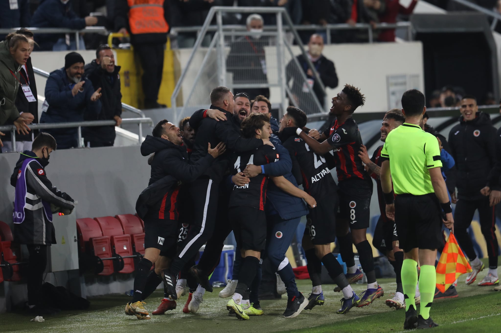 GENÇLERBİRLİĞİ SERİYE BAĞLADI