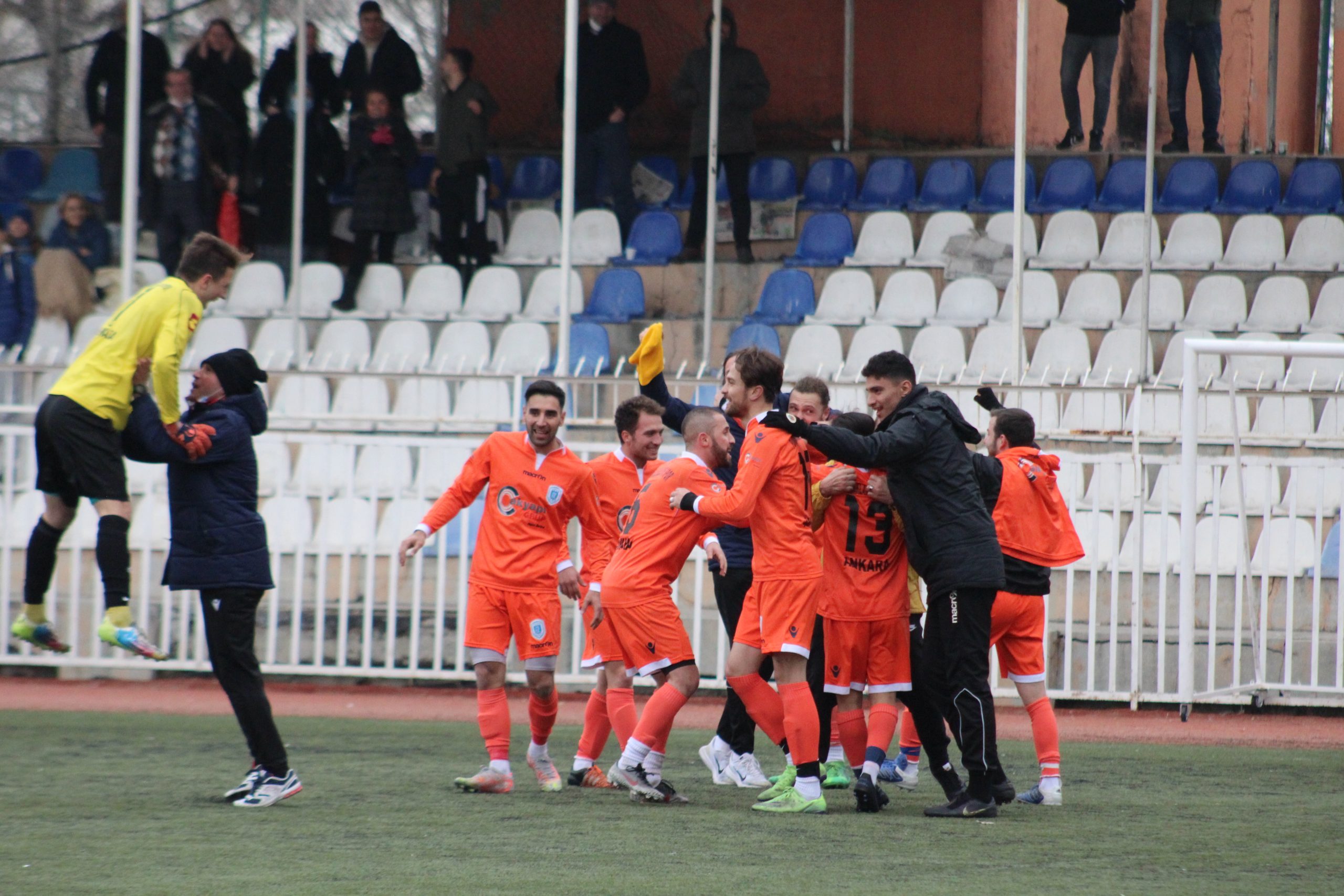 PURSAKLAR SON DAKİKADA GÜLDÜ