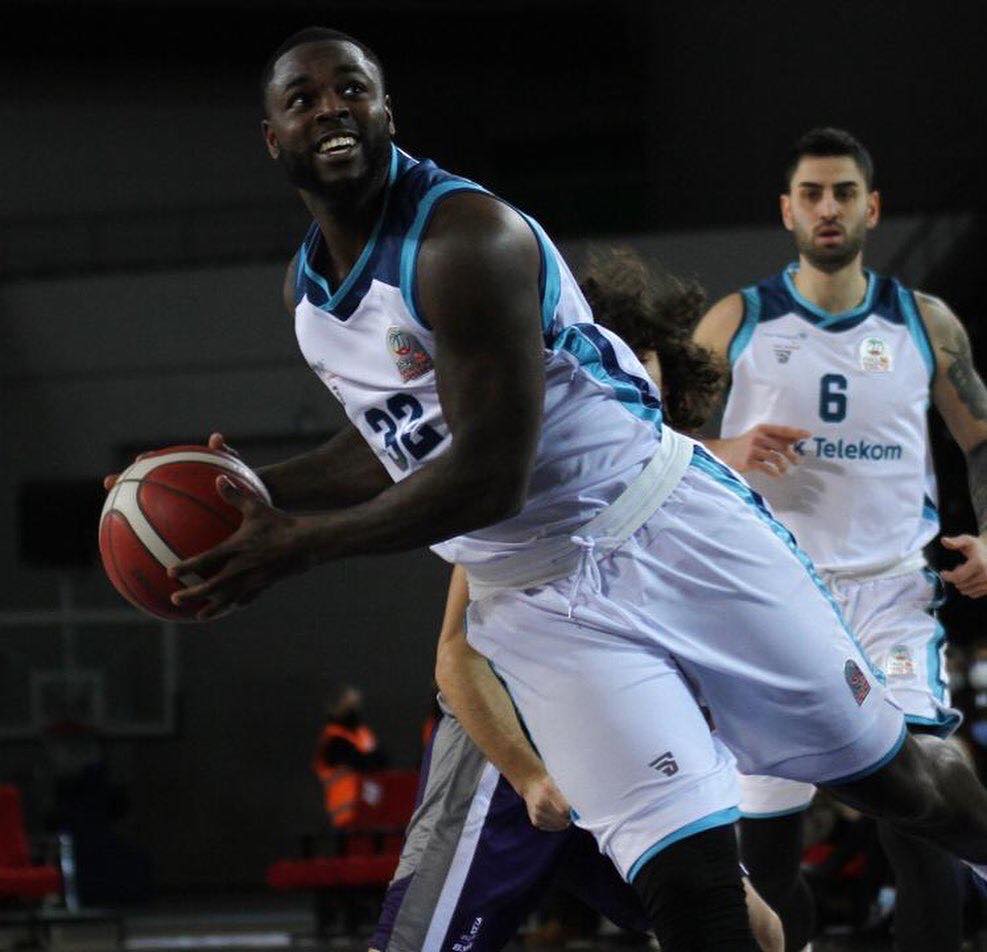 TÜRK TELEKOM 50 SAYI FARK ATTI